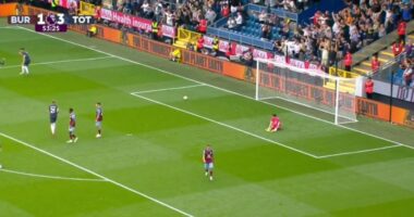 VIDEO/ Tottenham shënon edhe të tretin, Maddison realizon një “perlë”