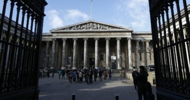 Muzeu Britanik kërkon ndihmë për të gjetur objektet e vjedhura