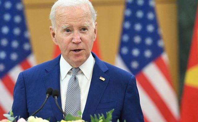 Vizita historike në Vietnam/ Biden mohon një luftë të ftohtë me Kinën