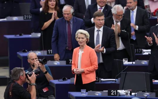 Von der Leyen: Ukraina ka bërë hapa të mëdhenj drejt anëtarësimit në BE