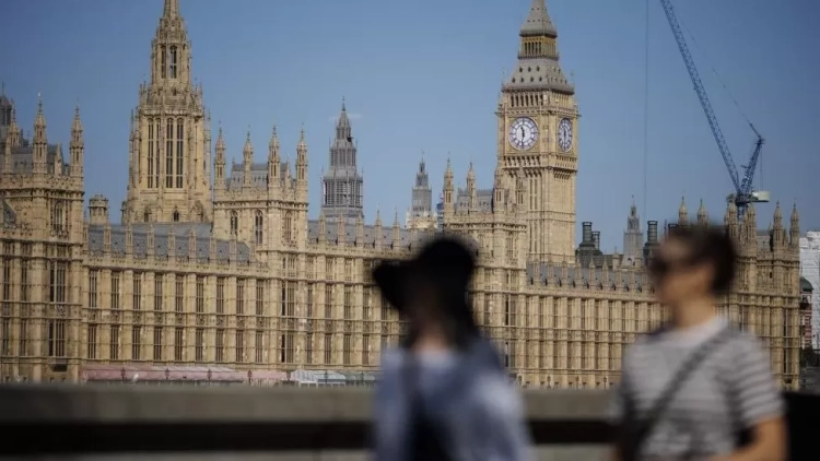 Dyshohet se spiunoi te Kina, pranga hulumtuesit të Parlamentit britanik