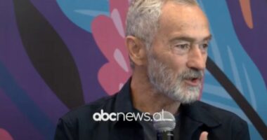 “Graviteti” sjell Prelocaj në Tiranë/ Koreografi i famshëm në Festivalin Ndërkombëtar të Kërcimit Bashkëkohor