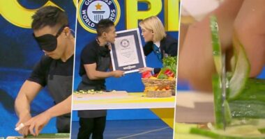 Kuzhinieri kanadez thyen rekordin, pret me sytë e mbyllur 166 feta kastravec në 30 sekonda