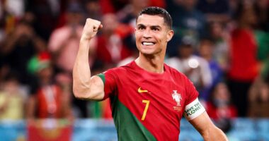 Ronaldo bën “40”/ Ylli i futbollit feston ditëlindjen: Jam më i miri në histori