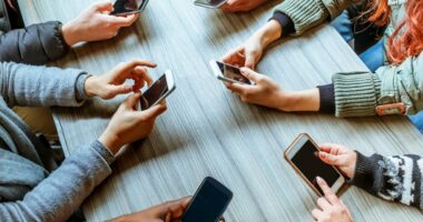 A mund ta dalloni varësinë nga rrjetet sociale?