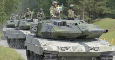 Ukraina merr 10 variante suedeze të tankeve Leopard