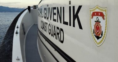 Turqia shpëton 129 emigrantë në Detin Egje