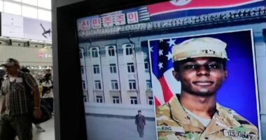 Pas dëbimit nga Koreja e Veriut, ushtari amerikan në paraburgim në SHBA