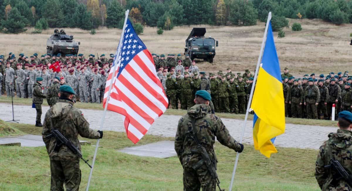 Ukraina dhe SHBA do të fillojnë prodhimin e përbashkët të armëve