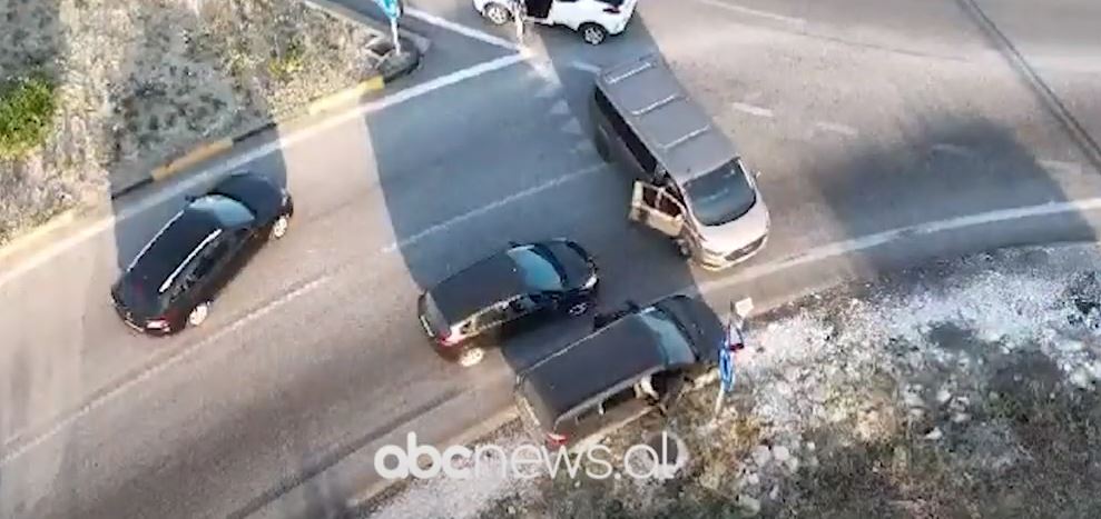 Parandalohet ngjarja kriminale në Vlorë/ Sekuestrohen 4 mina me eksploziv C4, në kroskotin e një automjeti