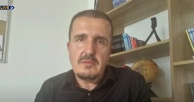 Thirrja për një bllok shqiptaro-maqedonas/ Analisti: I nevojshëm, do ta mbante vendin në ‘binarët’ e integrimit evropian