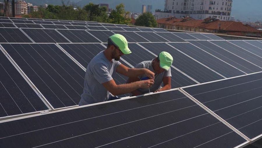 Impiantet fotovoltaike në shkolla, Veliaj: Rrisim pavarësinë energjetike