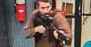 Masakra me 22 të vrarë në SHBA, vazhdon ende “gjuetia” për kapjen e autorit