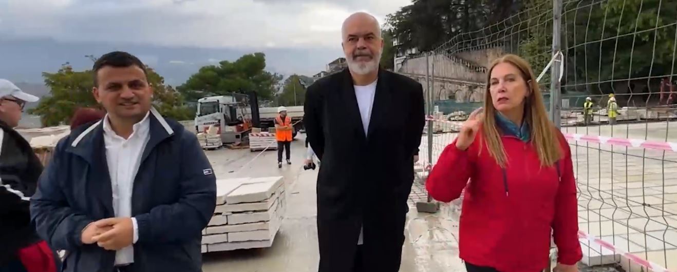 Rama inspekton punimet në Sheshin e Çerçizit në Gjirokastër: Së shpejti do të kapë numrin e paimagjinueshëm të vizitorëve