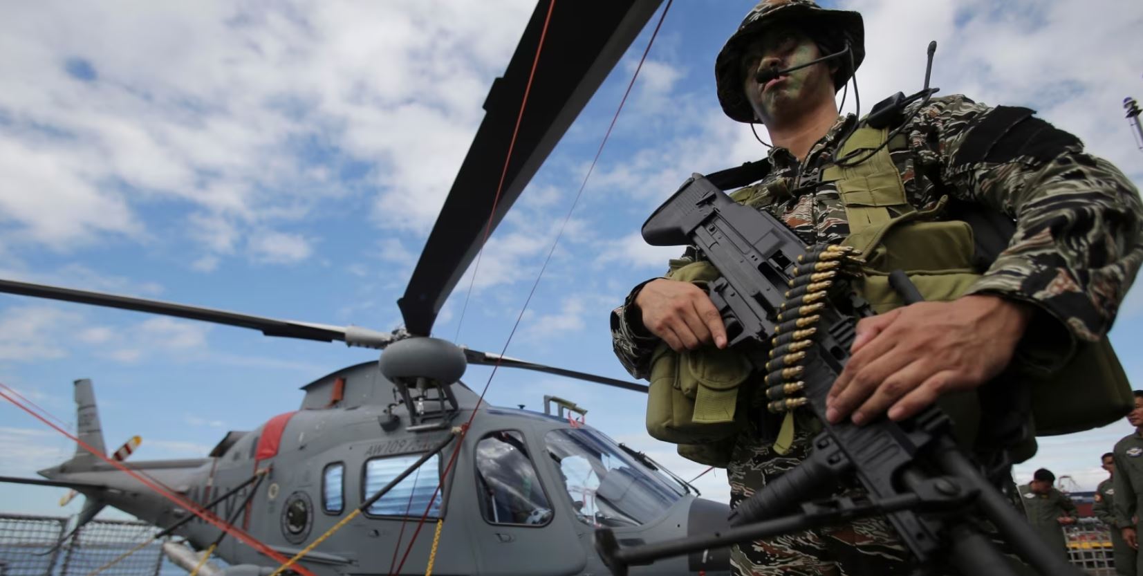 Filipine, manovra detare me aleatët mes tensioneve në rritje në Paqësor