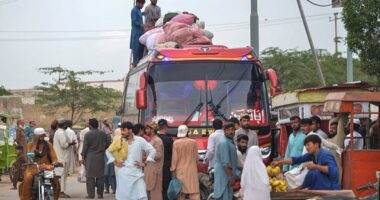 Talibanët: Plani i Pakistanit për të dëbuar mijëra afganë është i papranueshëm