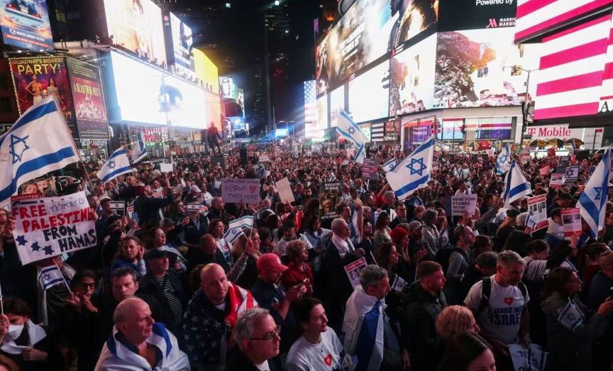 Qindra protestues në New York kërkojnë lirimin e pengjeve nga Hamasi