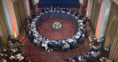 Ministrat e Jashtëm në Tiranë/ Konflikti Kosovë-Serbi, influencon takimin. Bearbock-Daçiç debat me tone të larta