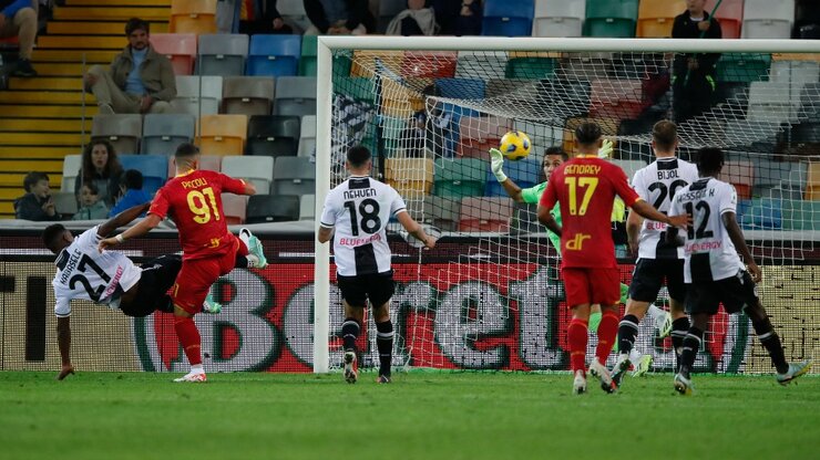 VIDEO/ Një gol i Piccoli nderon skuadrën e Ramadanit, Lecce “rrëmben” pikë në “Dacia Arena”