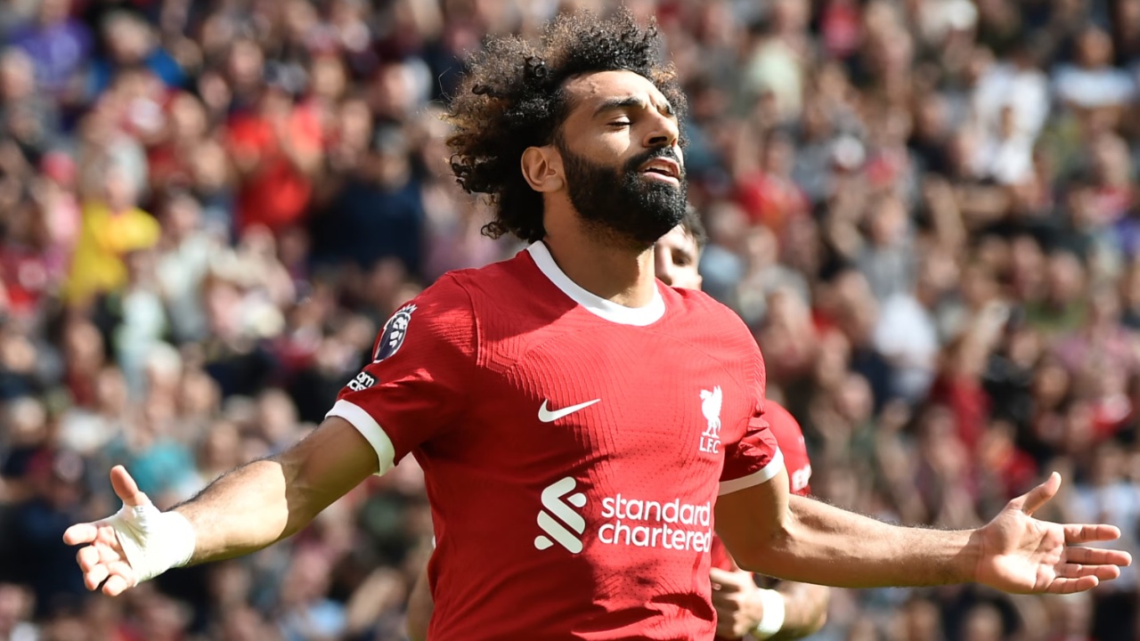 Salah nuk kënaqet vetëm nga triumfi në derbi, “faraoni” parakalon “legjendat” e Liverpool