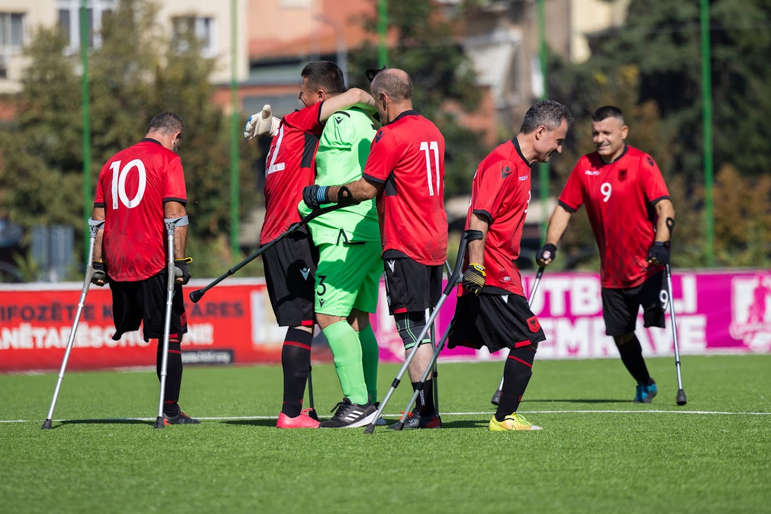 Miqësorja vëllazërore, Kombëtarja e të amputuarve mposht Kosovën në ‘Shtëpinë e Futbollit’