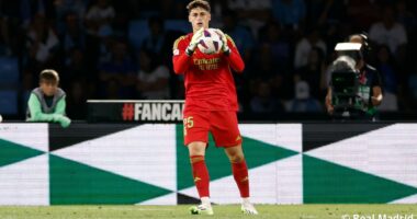“Mjaftoi një telefonatë”, Kepa zbulon “prapaskenat” e merkatos: Nuk refuzohet një klub si Real Madrid