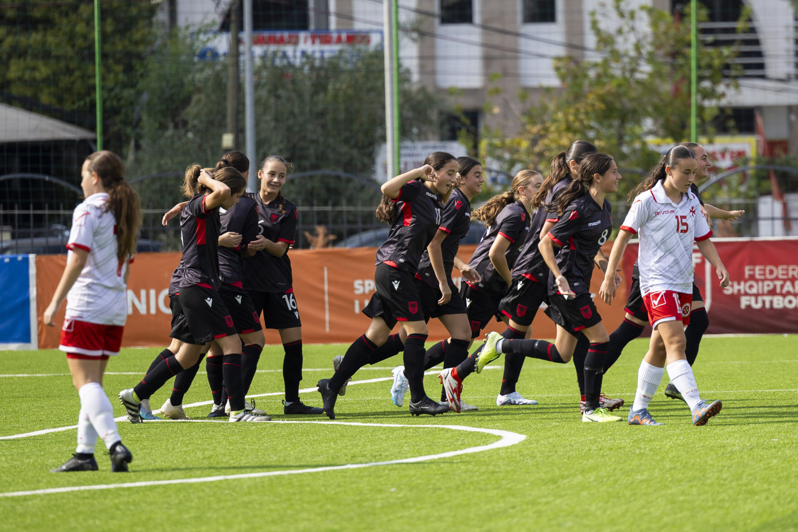 Për herë të parë në Shqipëri, FSHF gati të krijojë ekipet përfaqësuese rajonale për vajza U-13 e U-14