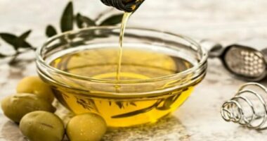 Trajtimi 3 ditor me vaj ulliri, kura numër një për pastrimin e mëlçisë nga helmet