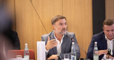 Sherr blu në tryezën e KQZ, Alibeaj kërkon të flasë para Tabakut