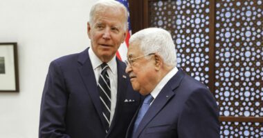 Sulmi në spitalin e Gazës, Abbas anulon takimin me Biden, Abdullah dhe Sisin