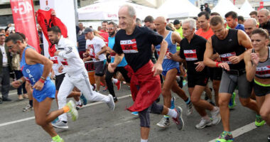 ”Maratona e Tiranës”, Policia Bashkiake: Nëse keni parkuar automjetet në këto rrugë, duhet t’i hiqni