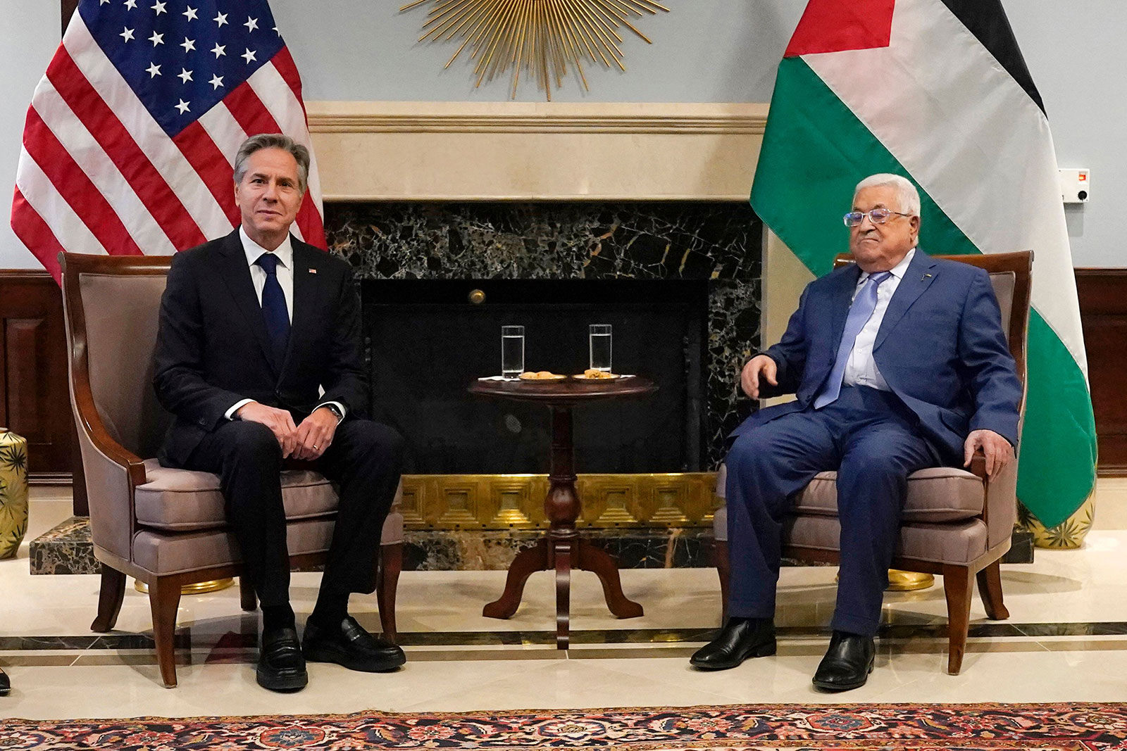 Blinken takohet me presidentin palestinez përpara vizitës së Biden