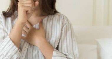 Kolla mund të jetë një simptomë e sëmundjes së zemrës: Ja kur duhet të shkoni te mjeku