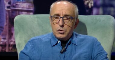 Çelet dega e Fotografisë në Universitetin e Arteve/ Drejtuesi i katedrës: Tashmë studentët nuk kanë pse largohen jashtë vendit