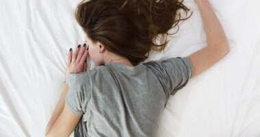 Banorët e Groenlandës nuk do të lëvizin akrepat e orës për herë të parë