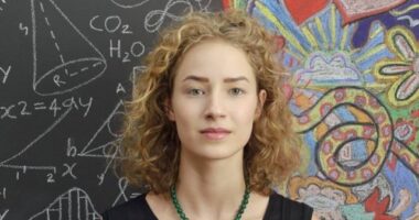 Gjëja e parë që njerëzit me inteligjencë të lartë emocionale bëjnë kur janë nervozë