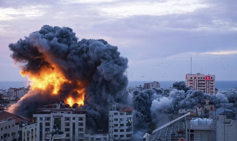 Izraeli shkatërron sistemin e zbulimit të avionëve të Hamasit në Gaza