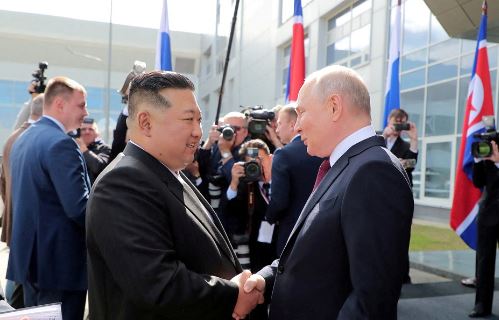 Raporti: Koreja e Veriut ka filluar transferimin e artilerisë në Rusi