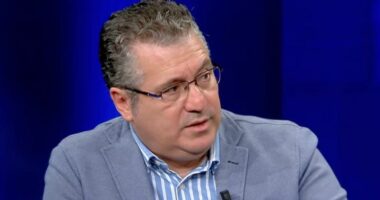 Grushta në Kuvend, Minxhozi: Kronikë e një “ndeshje boksi” të paralajmëruar