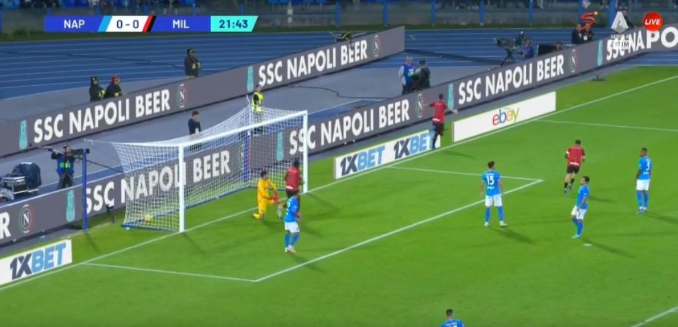 VIDEO/ “Shokohet” Napoli, Milan kalon në avantazh me Giroud