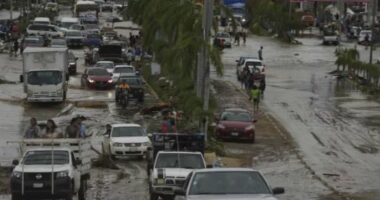 Uragani Otis godet Meksikën, raportohen dëme të mëdha