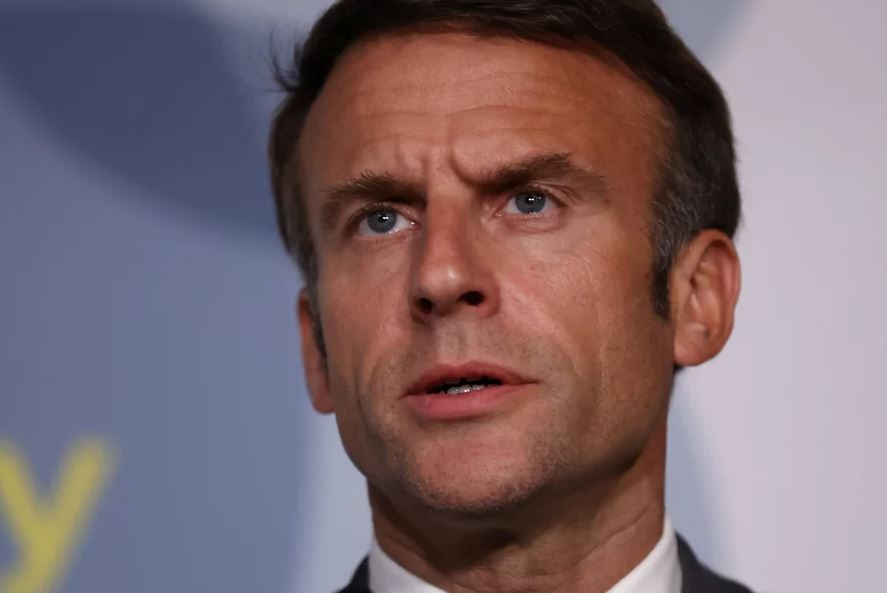 Macron në Kajro, do të takohet me presidentin e Egjiptit