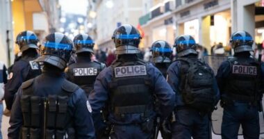 ISIS rikthen frikën, Franca dyfishon masat e sigurisë para ndeshjes ndaj Skocisë