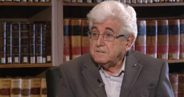 “Bëra 14 orë rrugë”, Rexhep Ismajli rrëfen vizitën e parë në Bibliotekën Kombëtare në 1971: Takova Eqerem Çabej