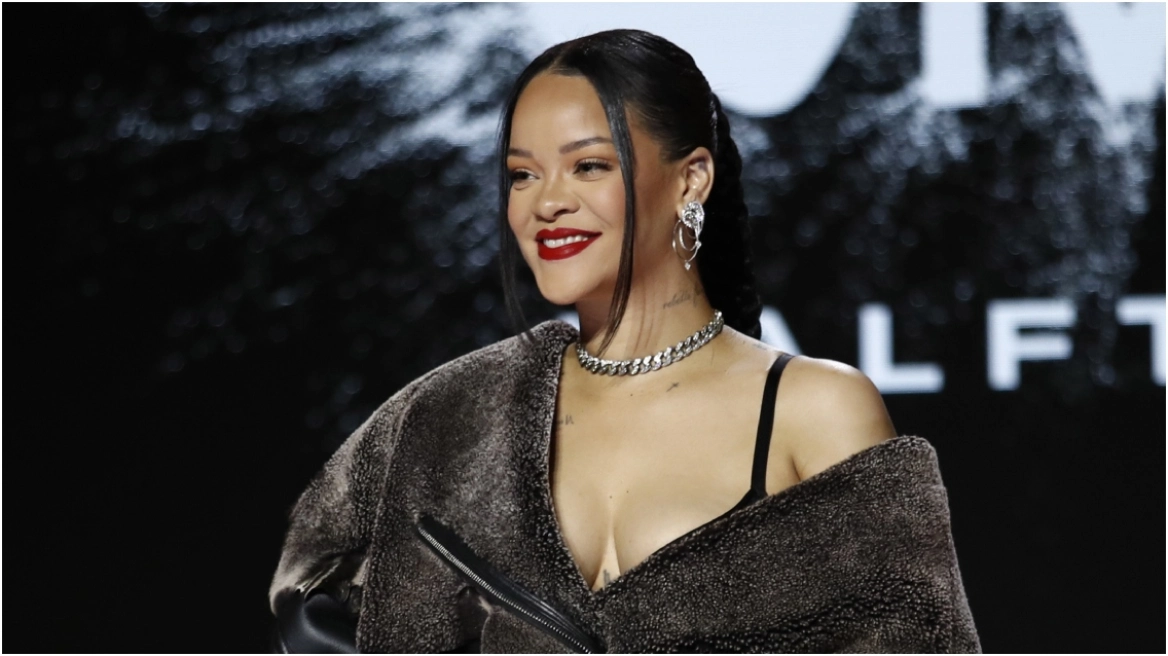 Rihanna po planifikon në fshehtësi një turne botëror prej 32 milionë dollarësh dhe dy albume