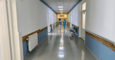 Mitrovicë, 30 persona helmohen nga ushqimi në një “fast-food”