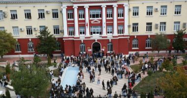 Nis sot viti i ri akademik në Shqipëri