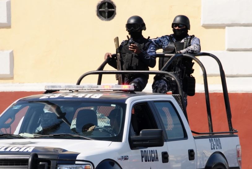 Tre sulme me armë brenda 24-orësh në Meksikë/ Raportohet për 24 të vdekur, mes tyre 10 policë