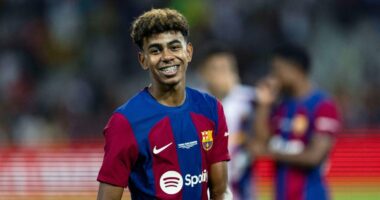 Lamine bën 100 ndeshje/ Ylli katalanas ia ka dalë në moshën 17-vjeçare