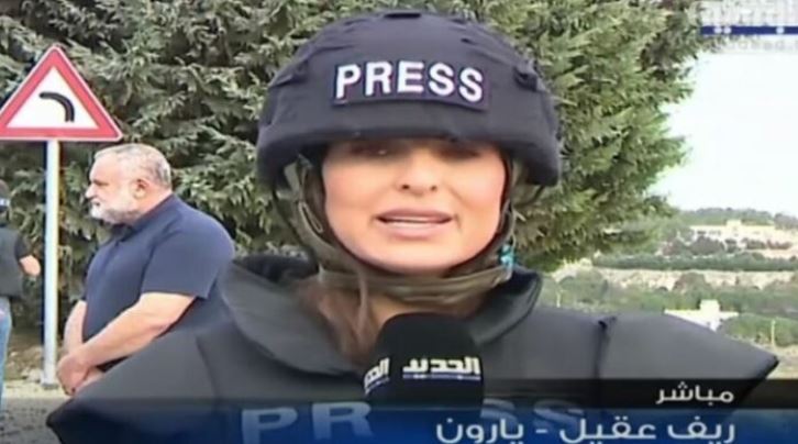 VIDEO/ Po raportonte live në kufirin Izrael-Liban, momenti kur një raketë bie pak metra larg gazetares